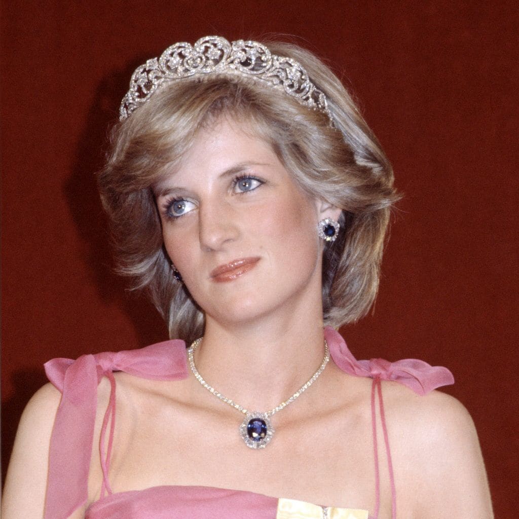 12 photos proving princess diana was a fashion icon