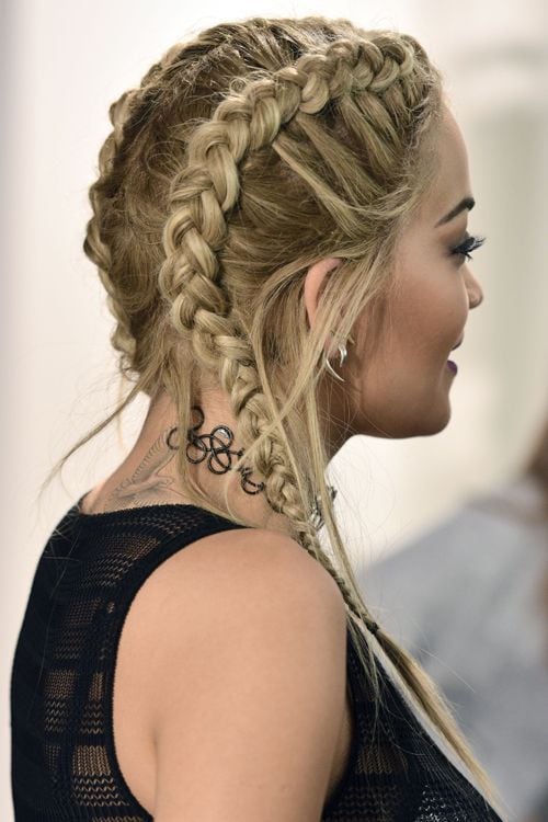 Rita Ora, pasión por las boxer braids 