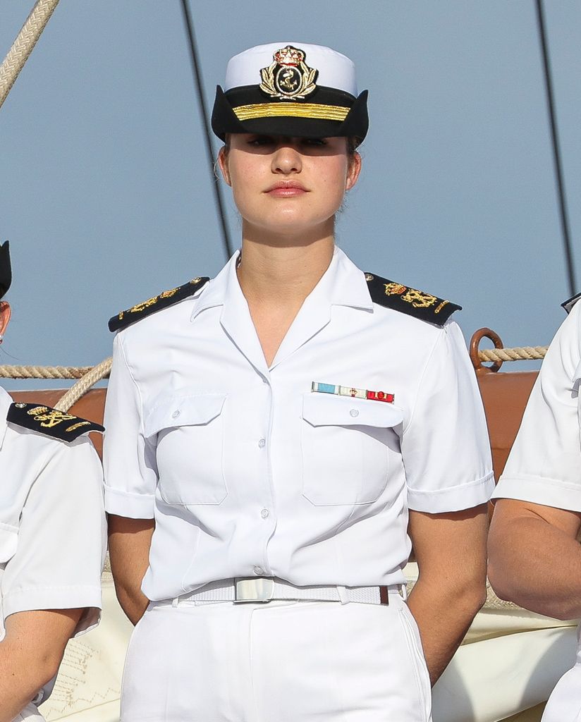 La Princesa Leonor deja Las Palmas en el buque Juan Sebastian Elcano