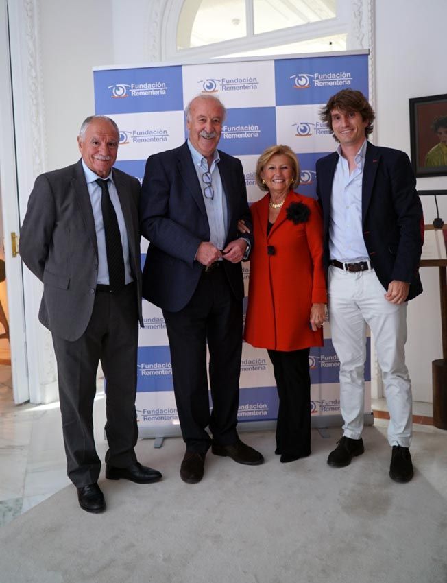 Vicente del Bosque y Mariluz Capelo, presidenta de la fundación, en el aniversario de la Fundación Rementería