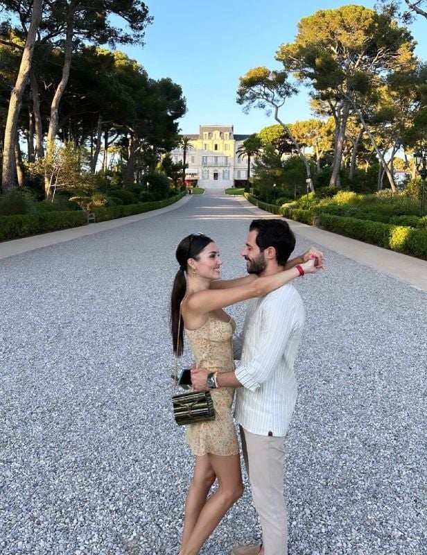 Hande Erçel y Hakan Sabanci podrían pasar por el altar el próximo verano