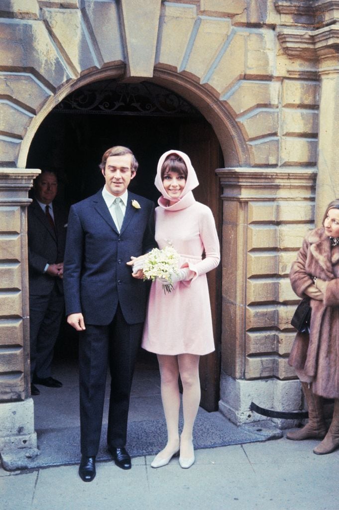 Audrey Hepburn y su segundo marido, el psiquiatra italiano Andrea Dotti, se casaron en Suiza