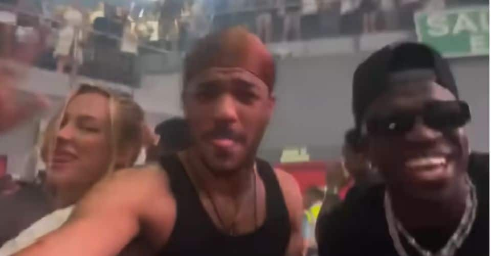 Ester Expósito y Vinicius en el concierto de Travis Scott en Madrid, julio 2024