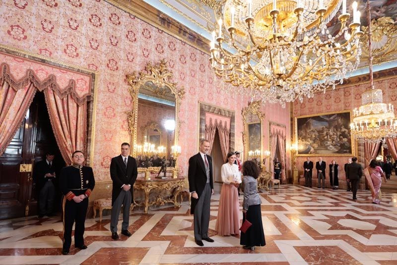 Los reyes Felipe y Letizia reciben al cuerpo diplomático