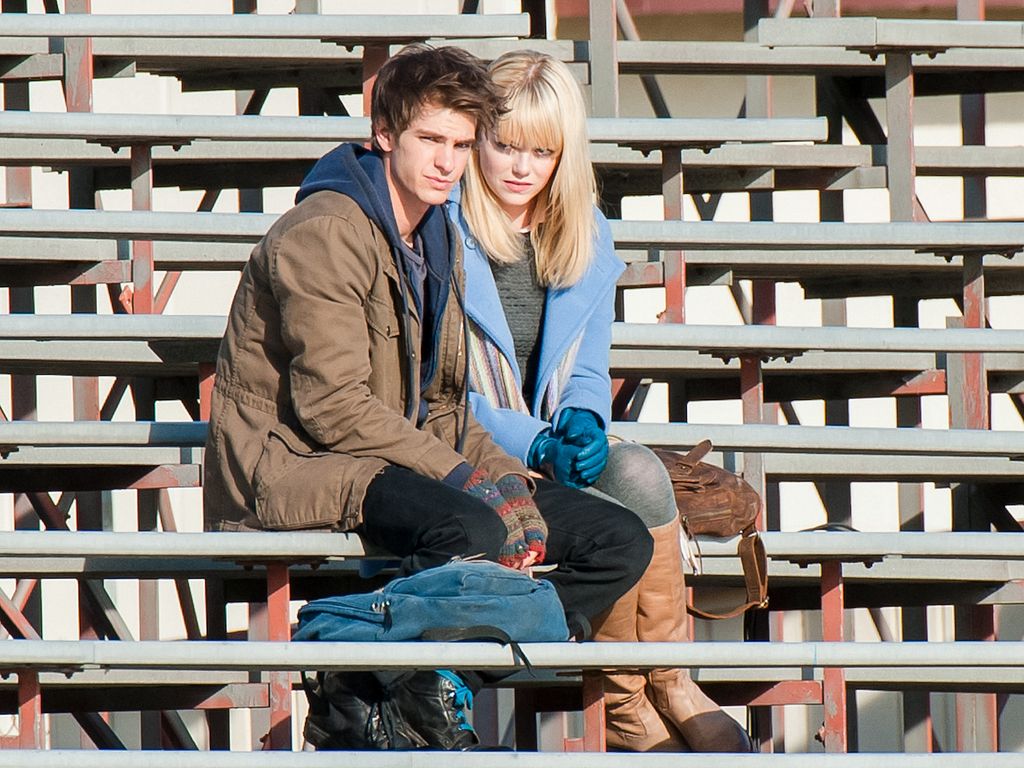 Andrew Garfield y Emma Stone en el rodaje de 'The amazing Spider-Man', en 2011. 