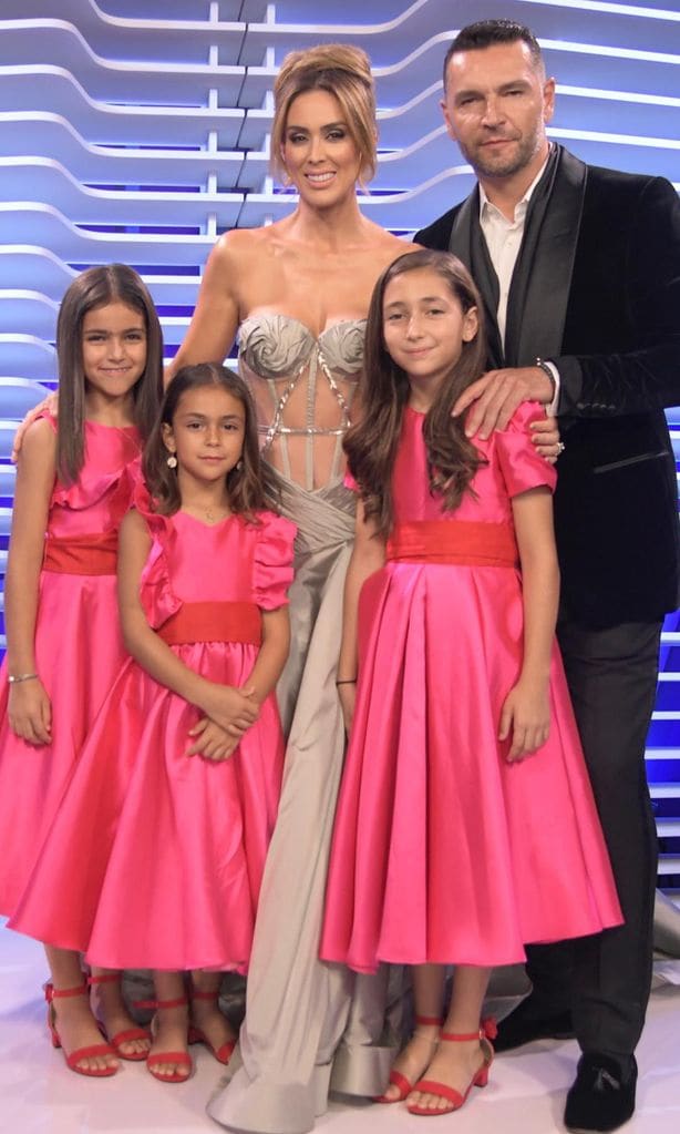 jacky bracamontes y su familia