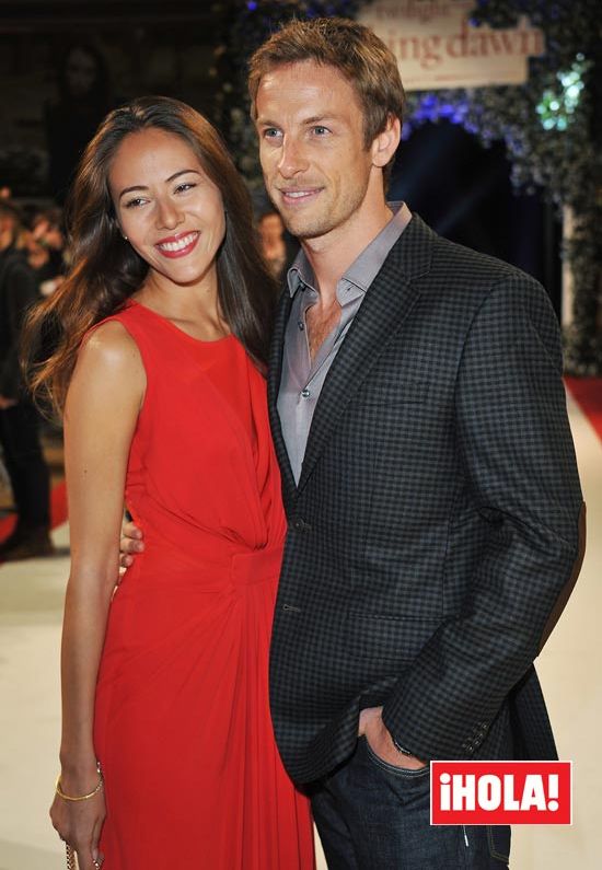 Jenson Button y Jessica Michibata fueron víctimas de un robo mientras dormían durante sus vacaciones en Saint Tropez
