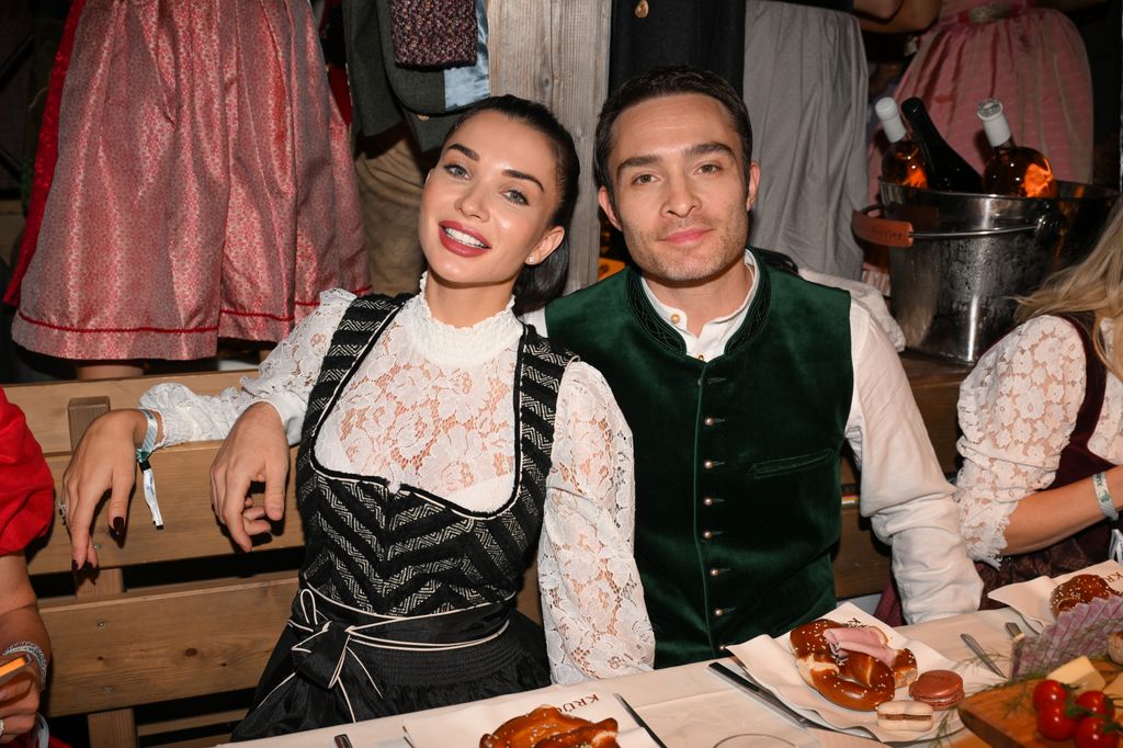 Ed Westwick y Amy Jackson. Munich 2024