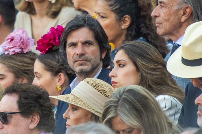 Javier Conde con su hija Estrella en los toros