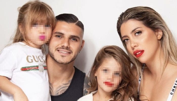 Mauro Icardi y Wanda Nara con sus hijas