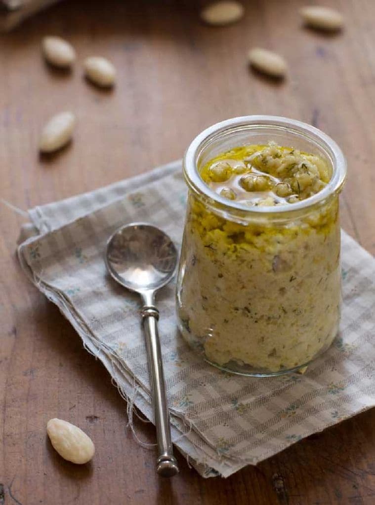 pesto-almendras-gtres