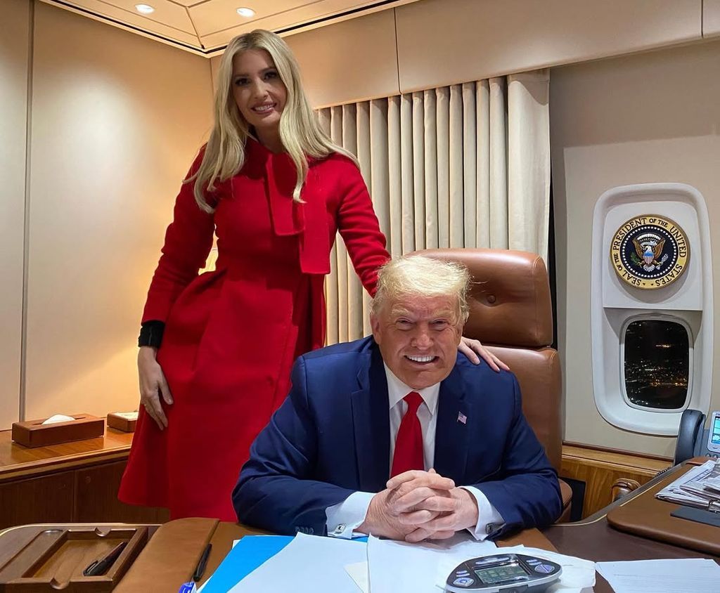 Ivanka Trump con su padre 