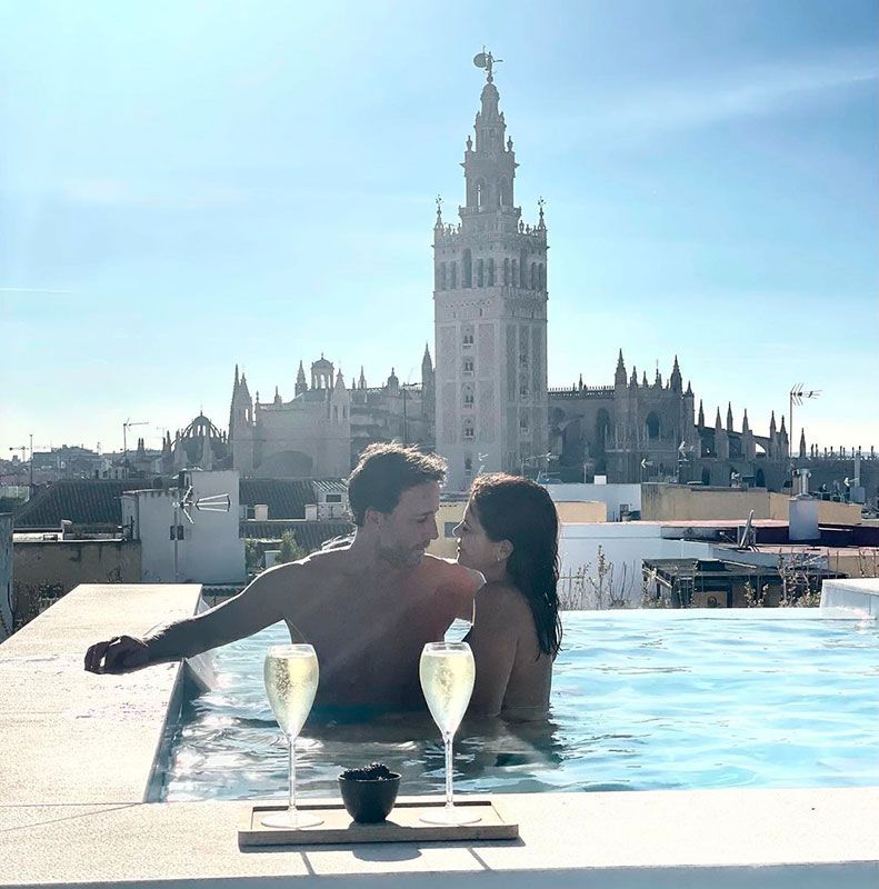 La pareja en Sevilla