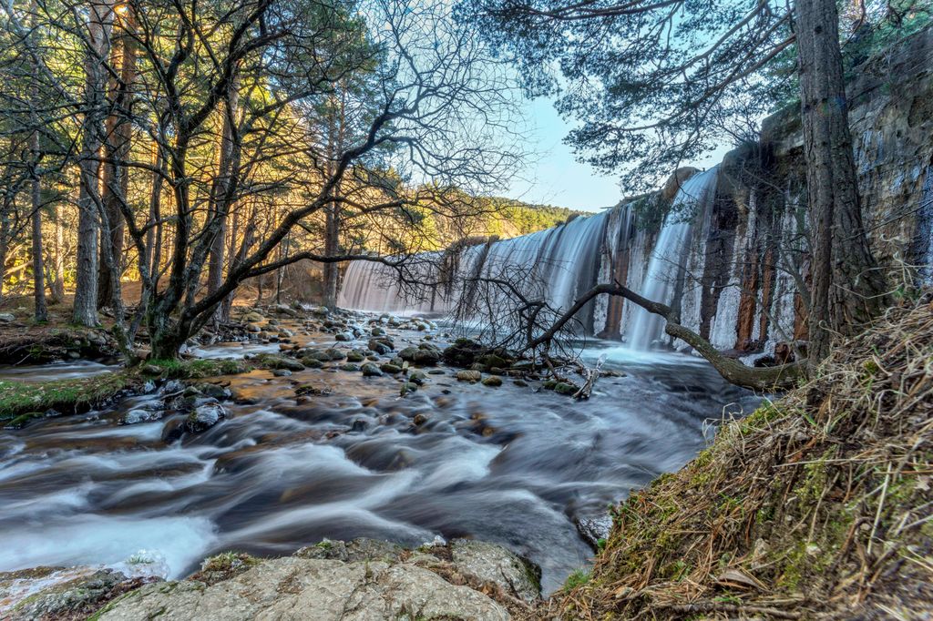 Cascada en el río Lozoya, reserva de Pradillo, en Rascafría, Madrid