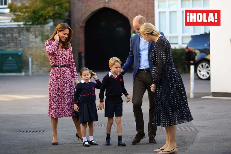 Duques de Cambridge con George y Charlotte