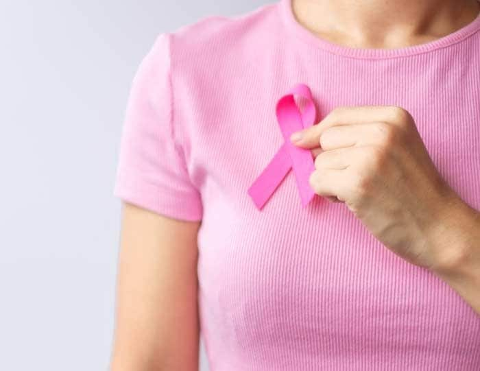 lazo rosa contra el cáncer de mama