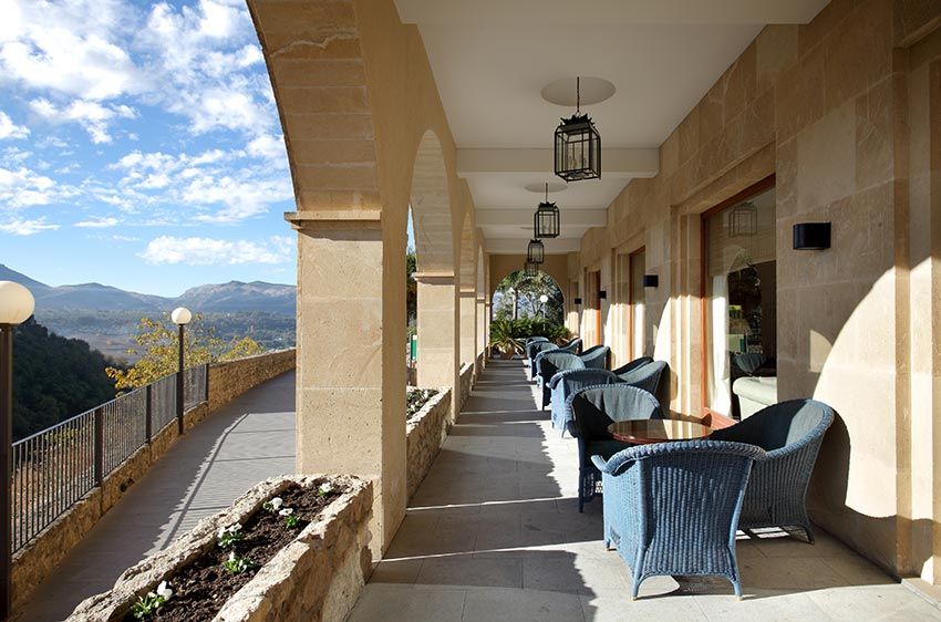 Terraza del bar del Parador de Ronda en Málaga