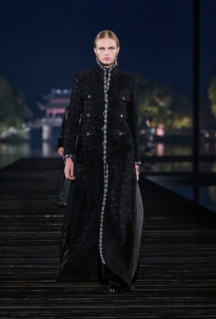 Desfile de CHANEL 2024/25 Métiers d’art en Hangzhou, China