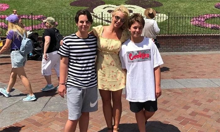 Britney Spears con sus hijos Jayden James y Sean Preston