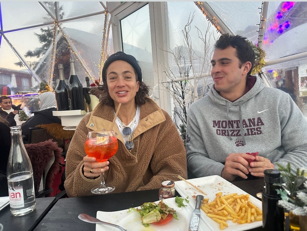 Paola Ramos compartió fotos junto a su hermano en sus vacaciones de fin de año.