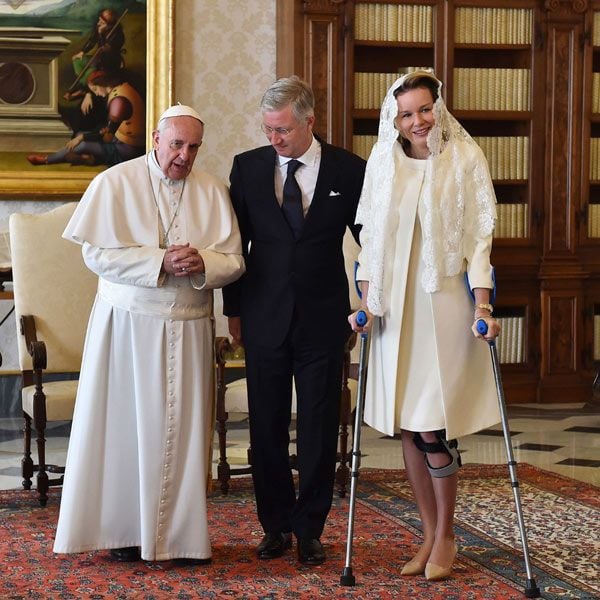 Los Reyes de Bélgica en el Vaticano junto al papa Francisco en su primer encuentro oficial
