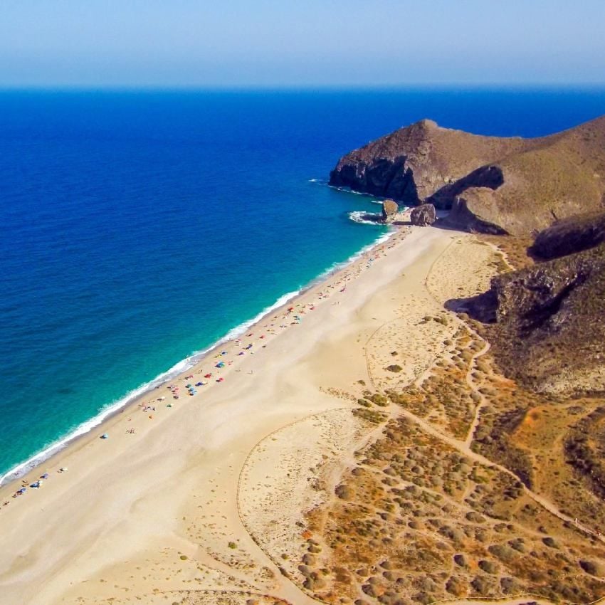 espectacular playa de los muertos en el cabo de gata almeria