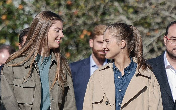 Los Reyes y sus hijas Leonor y Sofía visitan el Pueblo Ejemplar de Asturias 2023