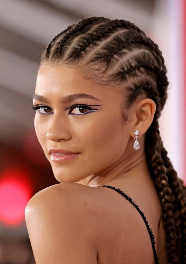 zendaya triple eyeliner