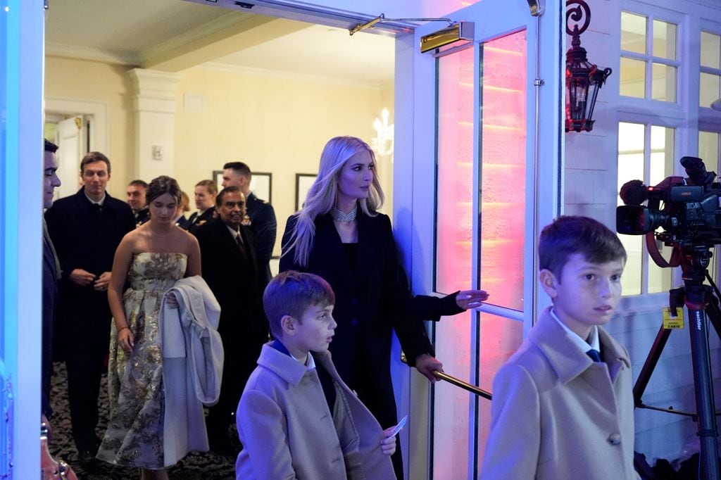 Ivanka Trump con sus hijos en el espectáculo de fuegos artificiales