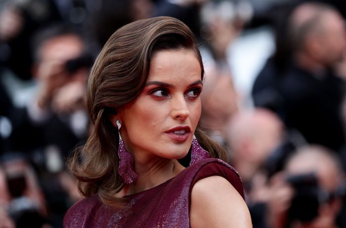 Izabel Goulart Cannes Festival maquillaje