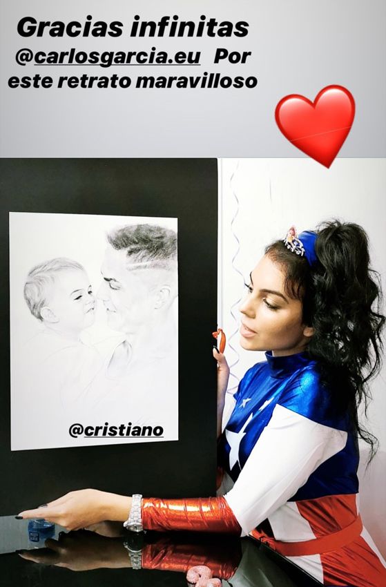 Alana Martina recibe como regalo de cumpleaños... ¡un retrato con papá!