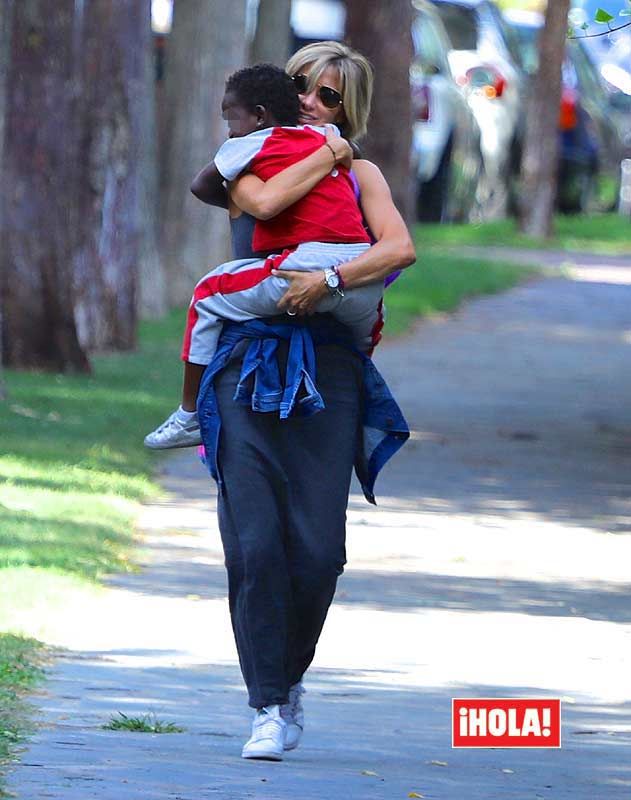 EXCLUSIVA: Susanna Griso, puro amor con su hija Dorcette en sus primeros días de colegio