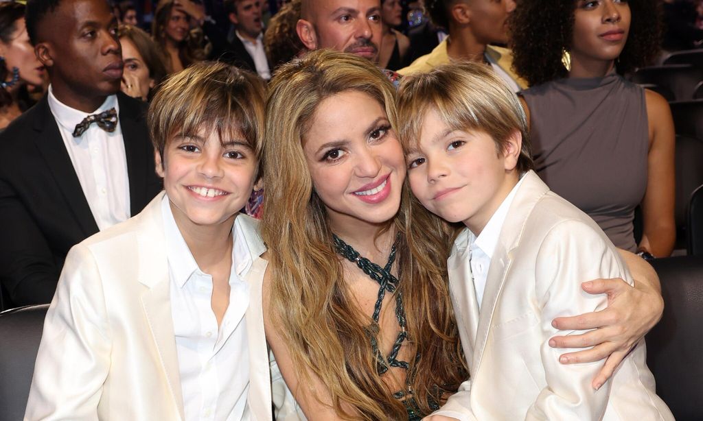 Shakira con sus hijos