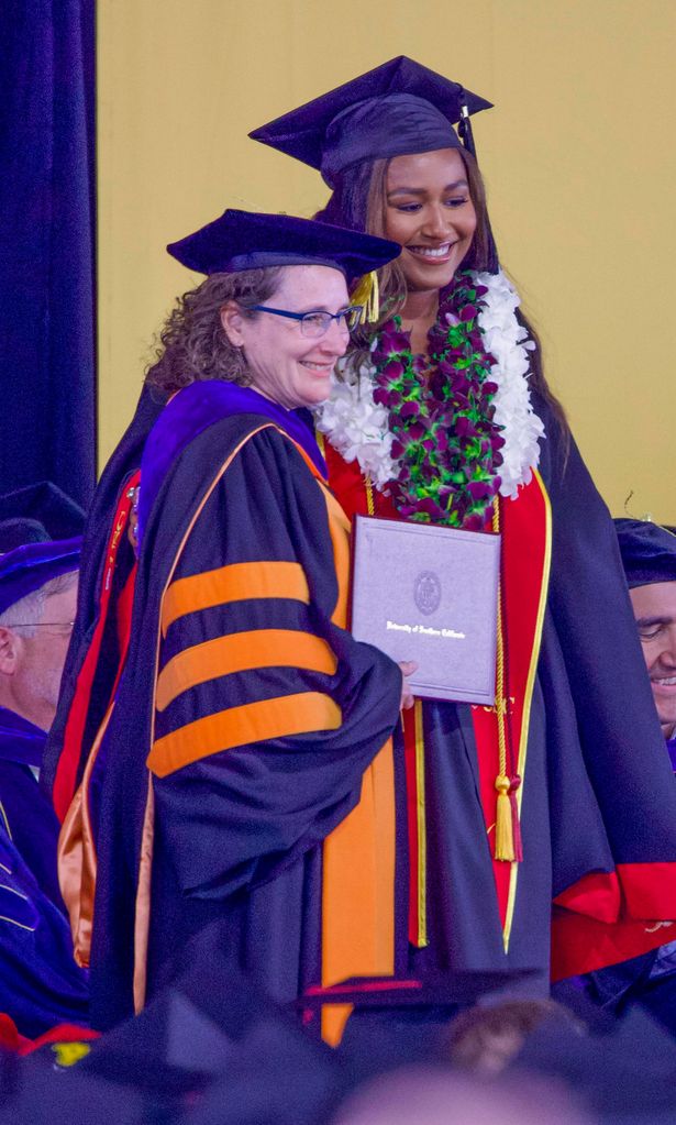 sasha obama graduates from usc