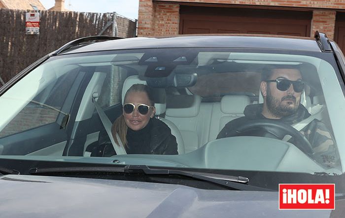 Belén Esteban y Miguel a su salida de la casa de Toño Sanchís