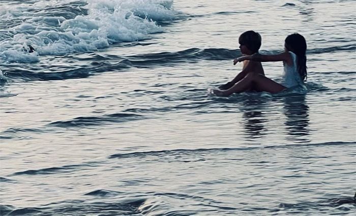 Sara Carbonero y Raquel Perera, de vacaciones en Cádiz