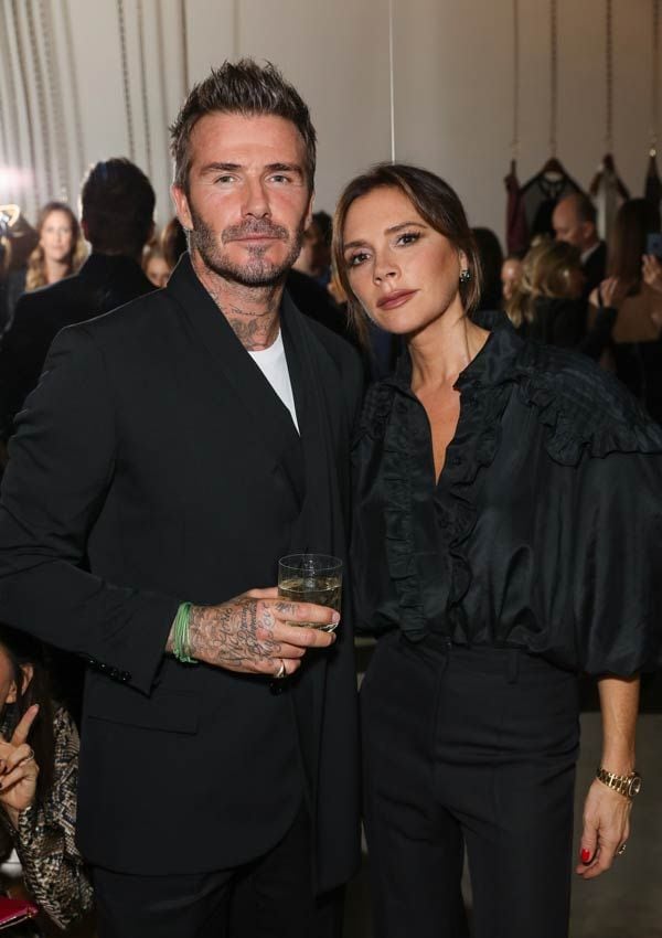 Victoria y David Beckham en una fiesta 