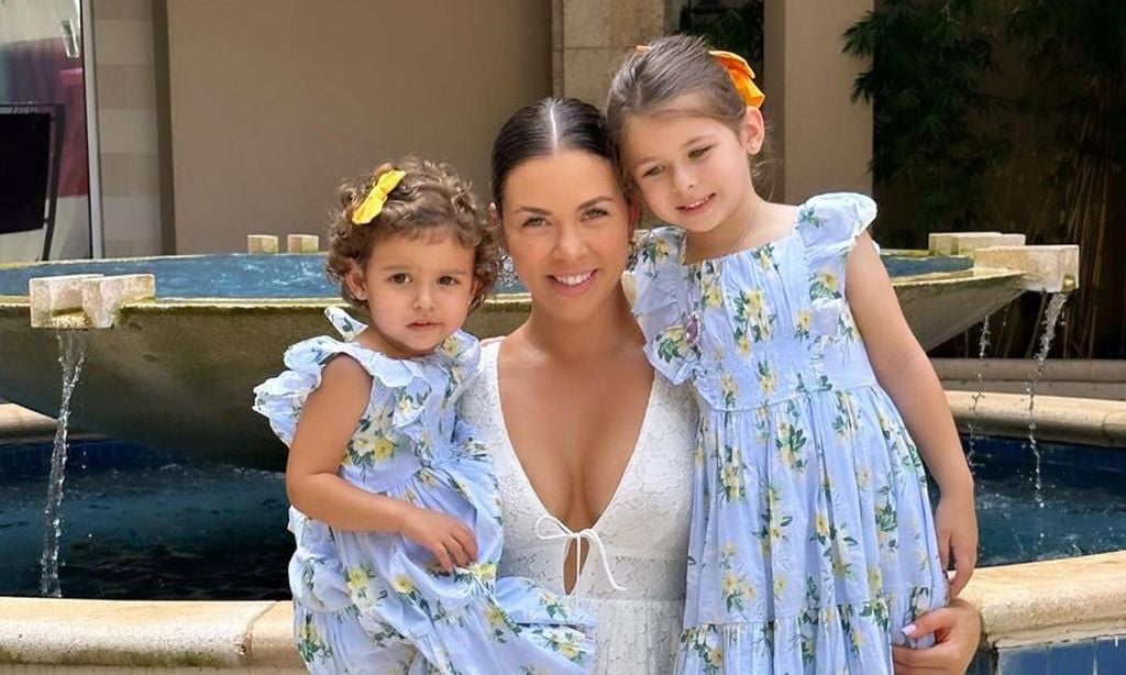 Ximena Duque y sus hijas Luna y Skye