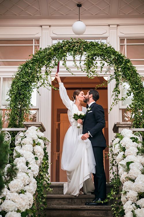 Decoración de boda con flores blancas