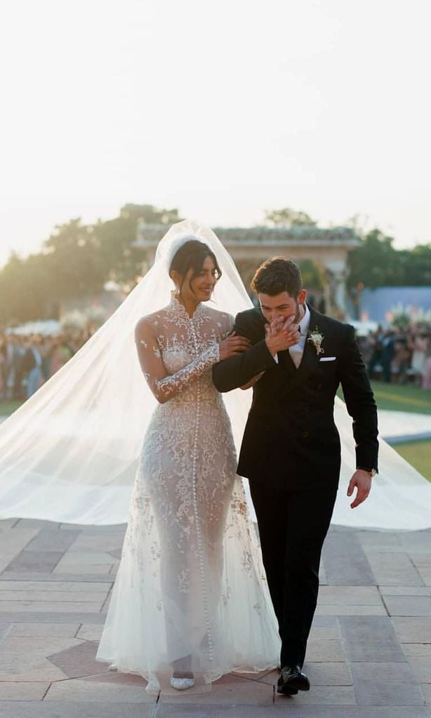 el vestido de novia de priyanka chopra lo dise ralph lauren