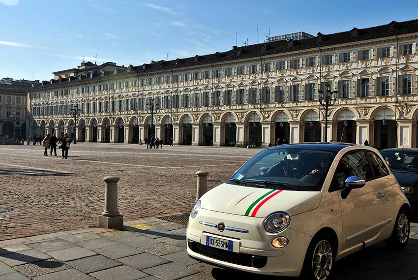 Piazza de San Carlo en Turín, Italia