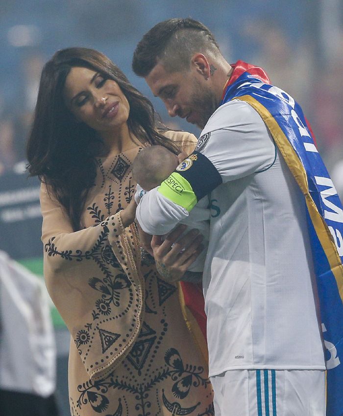 Sergio Ramos y Pilar Rubio con sus hijos