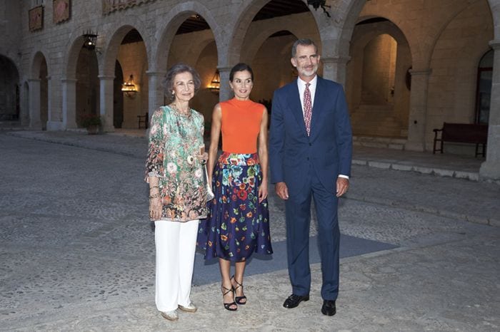 Los Reyes y doña Sofía en el Palacio de La Almudaina