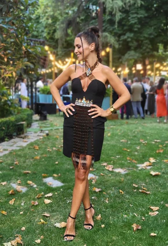 Paula Echevarría se viste de guerrera con un vestido sostenible 