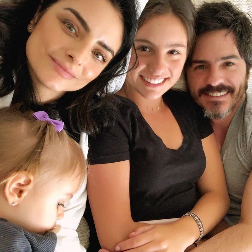 Aislinn Derbes, Mauricio Ochmann y su hija Lorenza