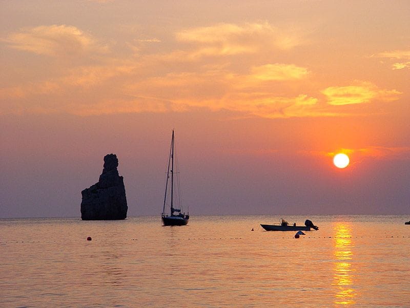 Puesta de sol en Benirras Ibiza