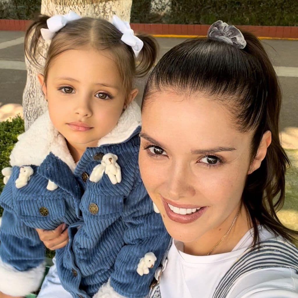 Marlene Favela y su hija Bella Seely