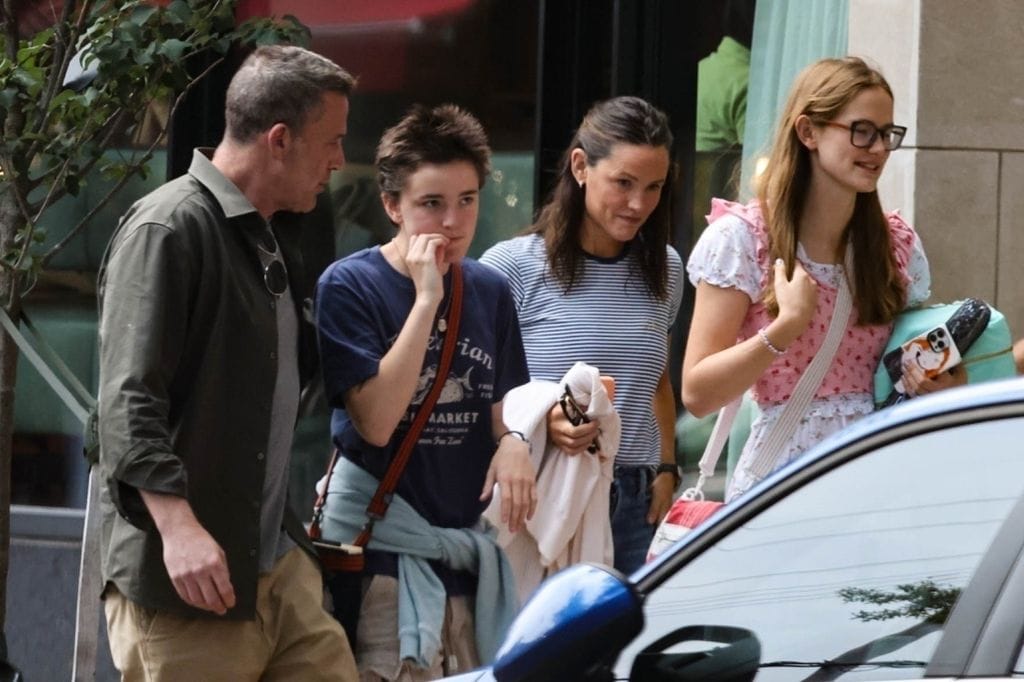 Ben Affleck y Jennifer Garner acompañaron a su hija Violet a New Haven cuando inició clases en Yale.