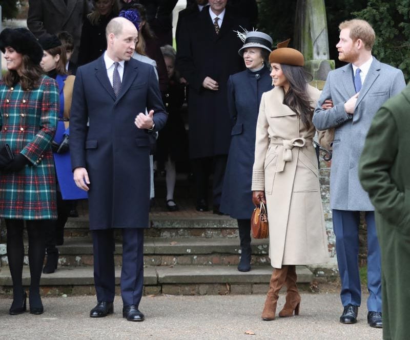 El príncipe Guillermo, con Kate Middleton, Meghan Markle y el príncipe Harry 