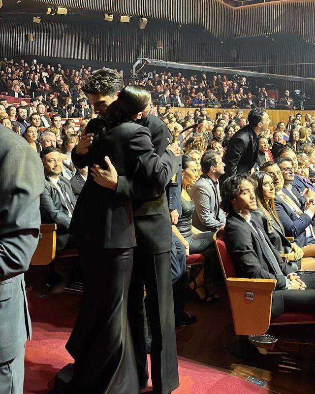 'Secretos de familia' arrasa en unos de los premios más prestigiosos de Turquía